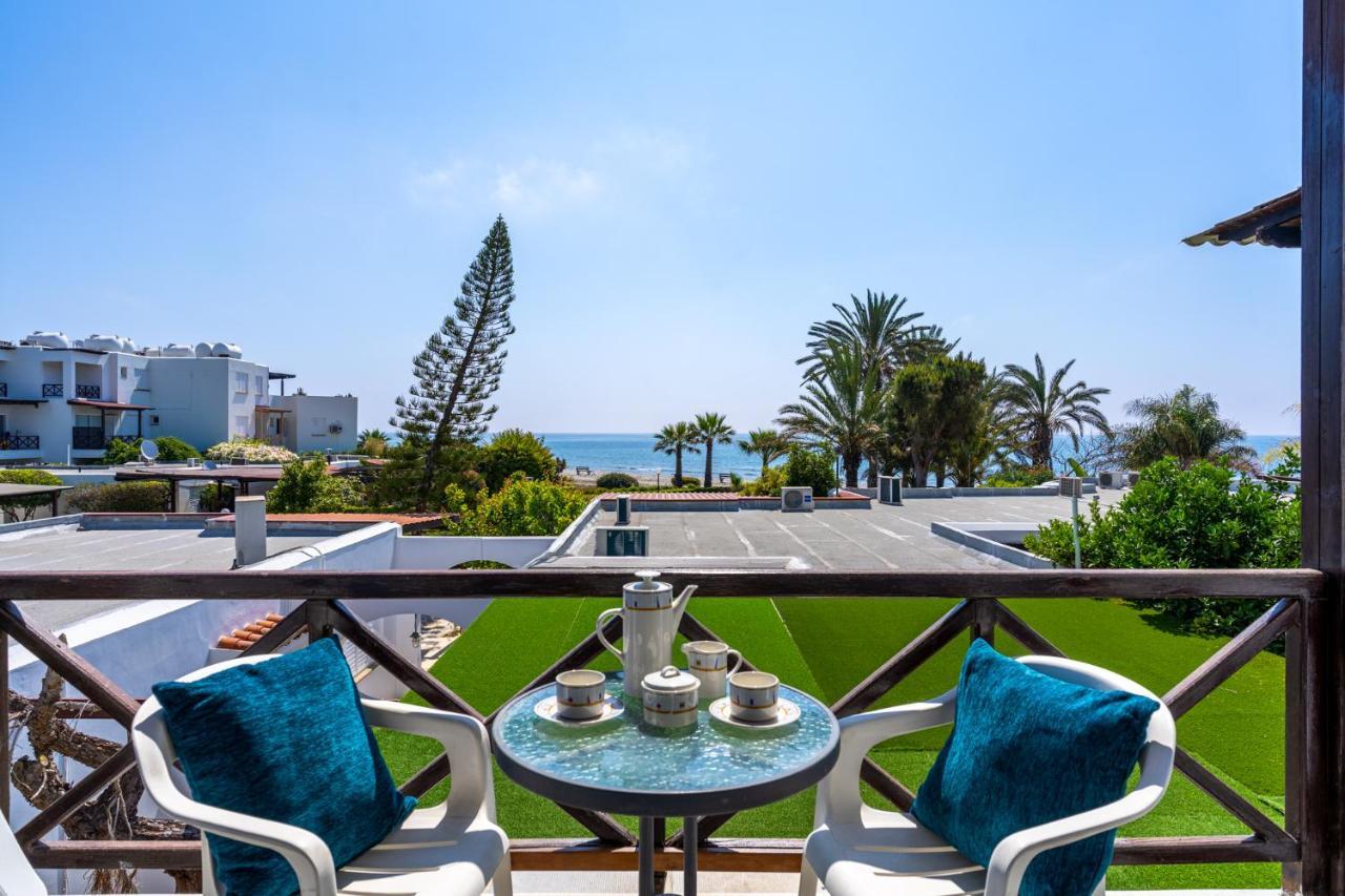 Seawaves 1- Bedroom Apartment Near Meneou Beach Larnaka Exterior foto