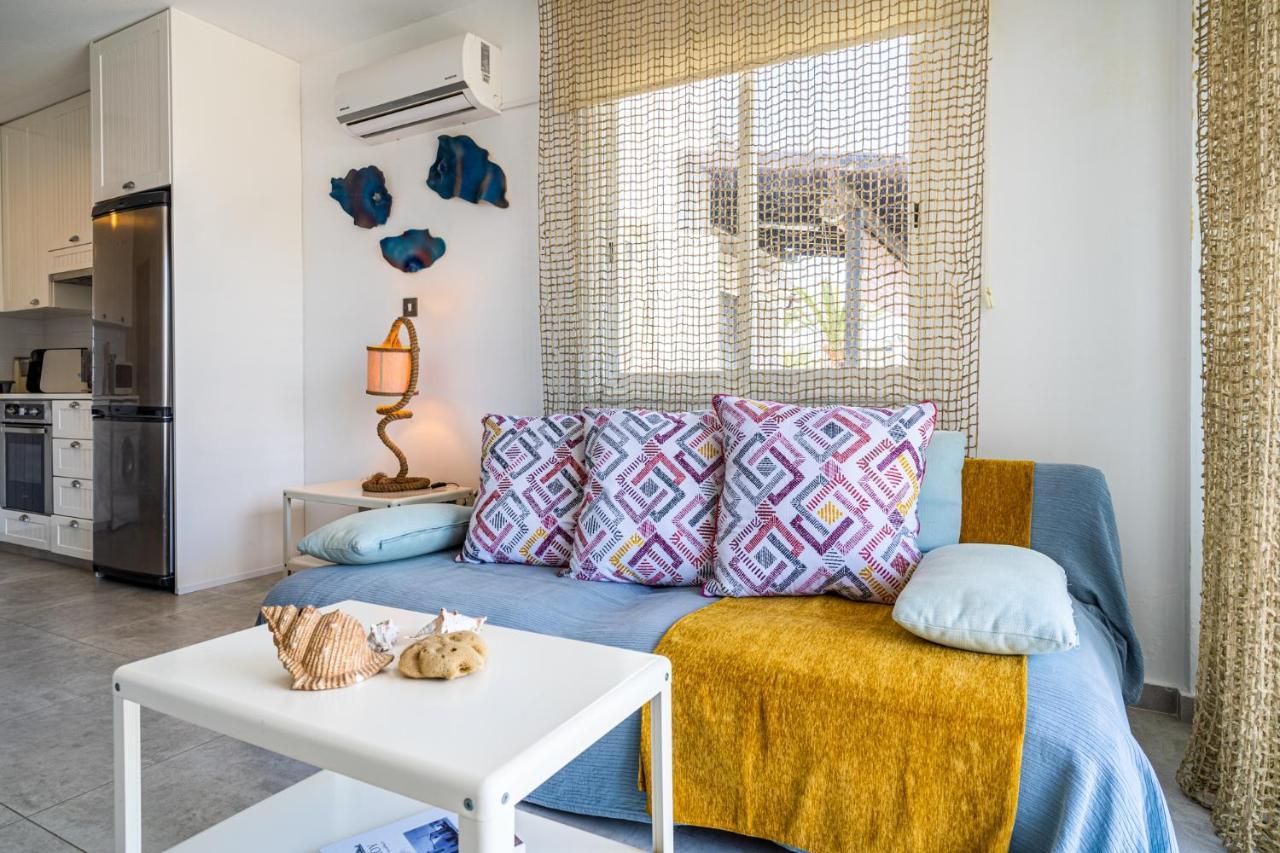 Seawaves 1- Bedroom Apartment Near Meneou Beach Larnaka Exterior foto