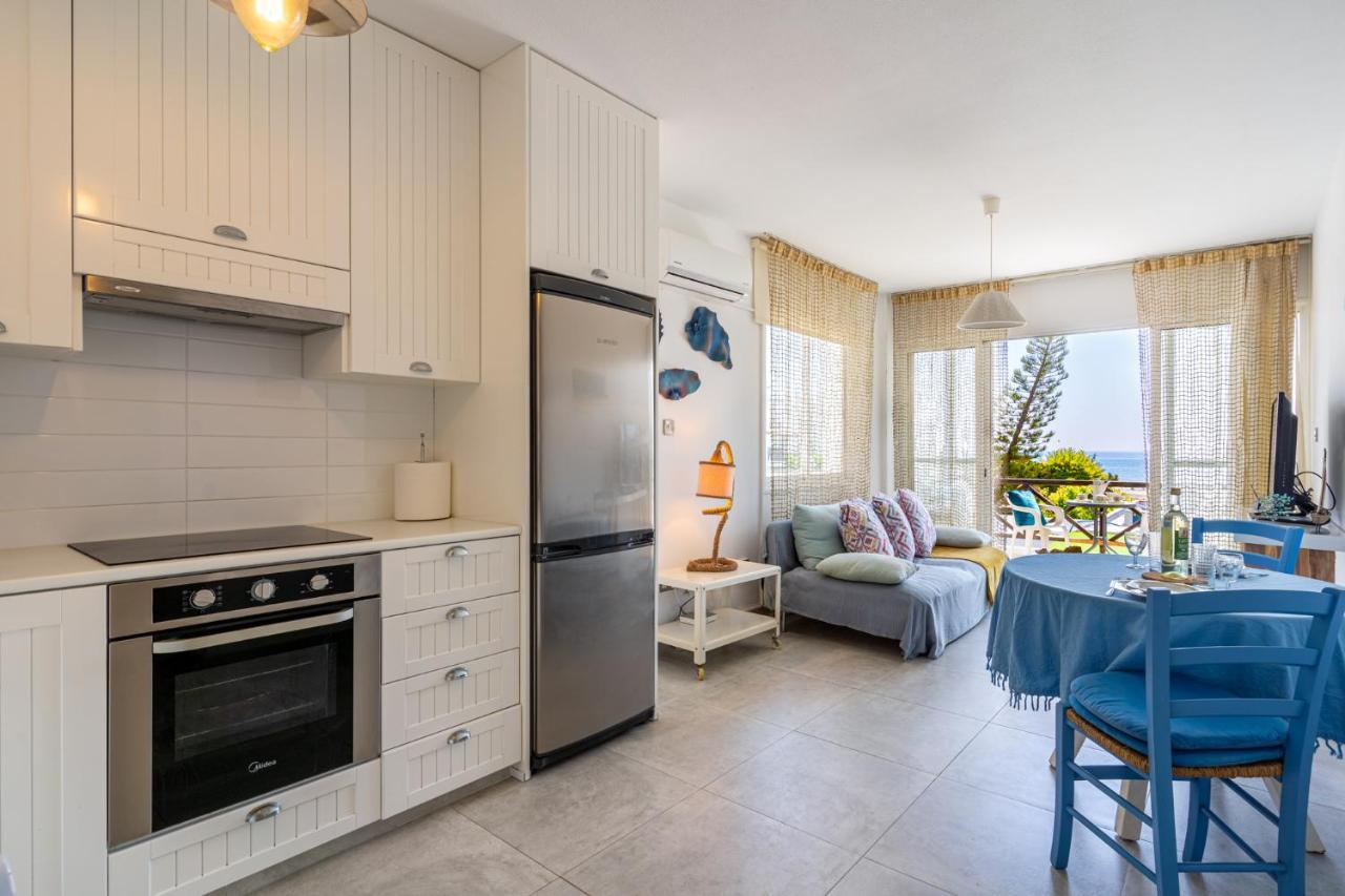 Seawaves 1- Bedroom Apartment Near Meneou Beach Larnaka Exterior foto