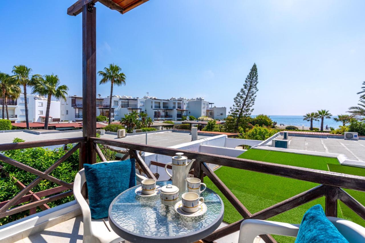Seawaves 1- Bedroom Apartment Near Meneou Beach Larnaka Exterior foto
